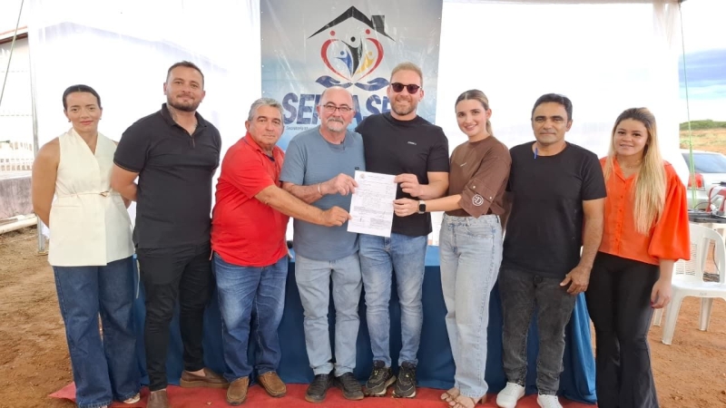 PREFEITURA DE JANDUÍS ASSINA ORDEM DE SERVIÇO PARA CONSTRUÇÃO DE 20 UNIDADES HABI...